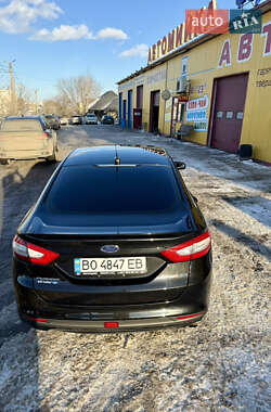 Седан Ford Fusion 2015 в Тернополі