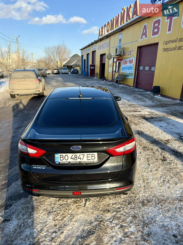 Седан Ford Fusion 2015 в Тернополе