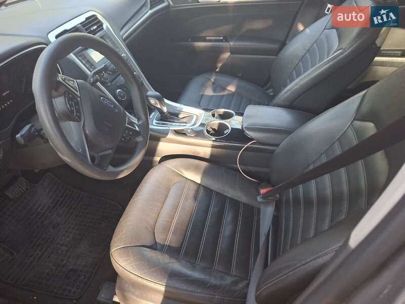 Седан Ford Fusion 2013 в Дніпрі