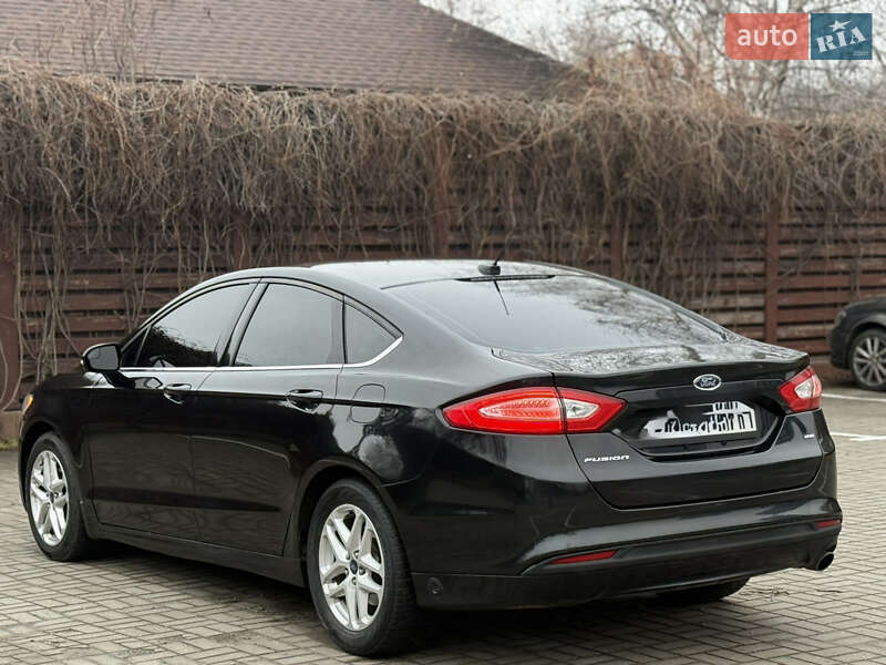 Седан Ford Fusion 2013 в Дніпрі