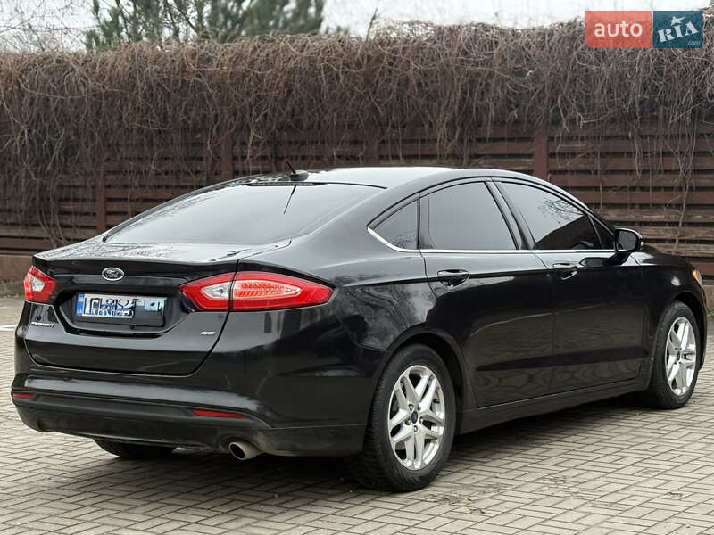 Седан Ford Fusion 2013 в Дніпрі