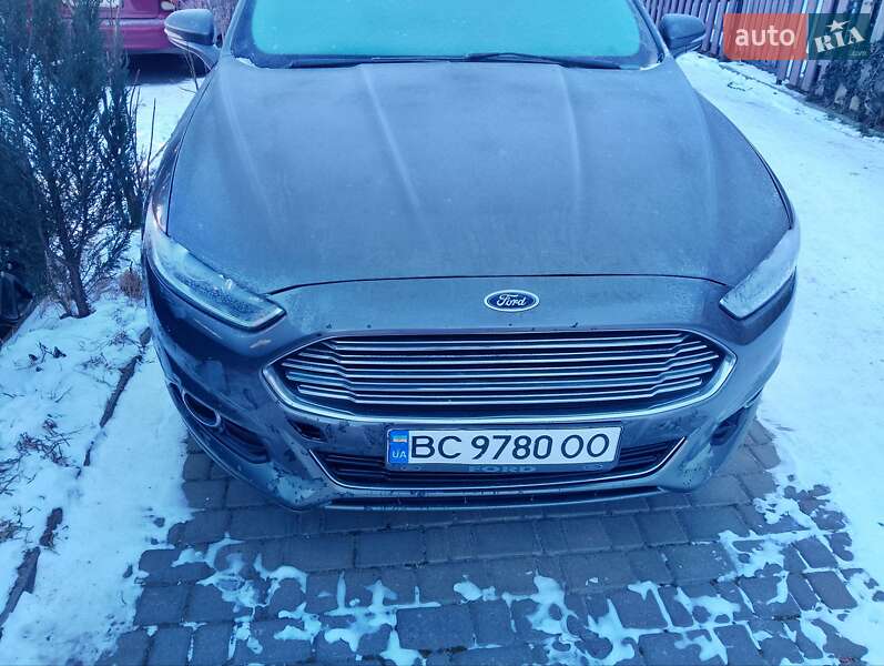 Седан Ford Fusion 2013 в Львове