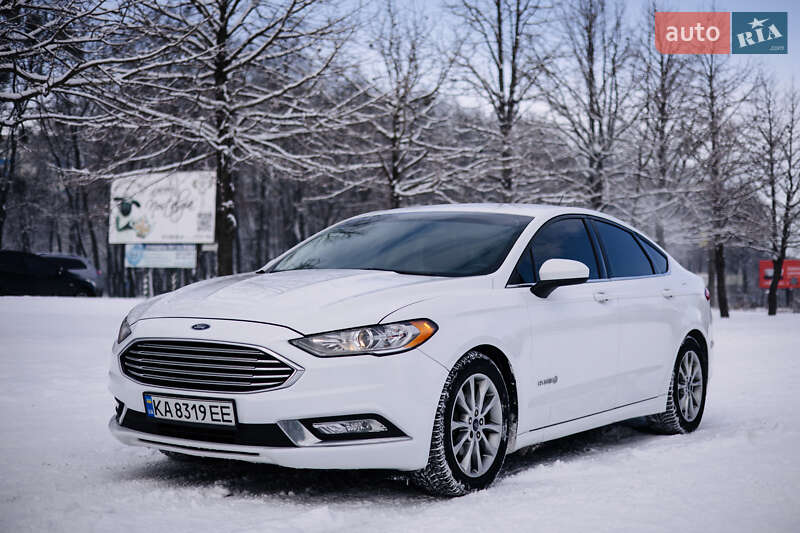 Седан Ford Fusion 2017 в Умані