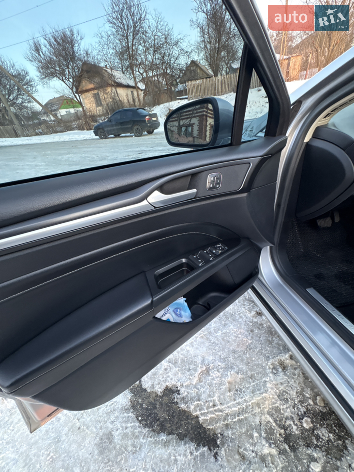 2020 Ford Fusion - мініатюра 25
