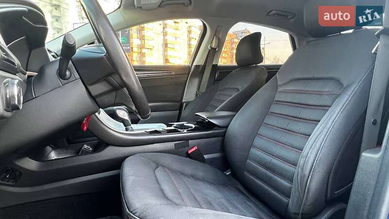 Седан Ford Fusion 2015 в Киеве фото 9 Седан Ford Fusion 2015 в Киеве