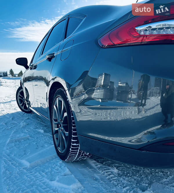 Седан Ford Fusion 2017 в Киеве