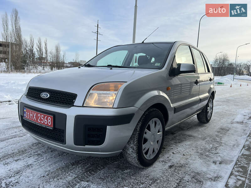 Хэтчбек Ford Fusion 2006 в Шостке