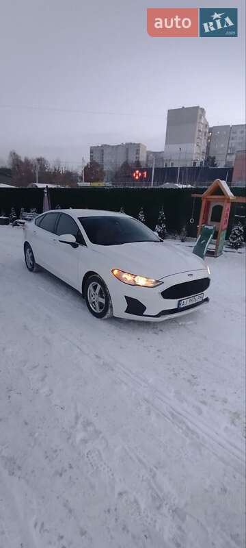 Седан Ford Fusion 2020 в Фастове