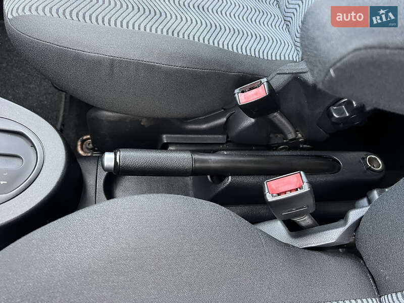 Хетчбек Ford Fusion 2009 в Луцьку