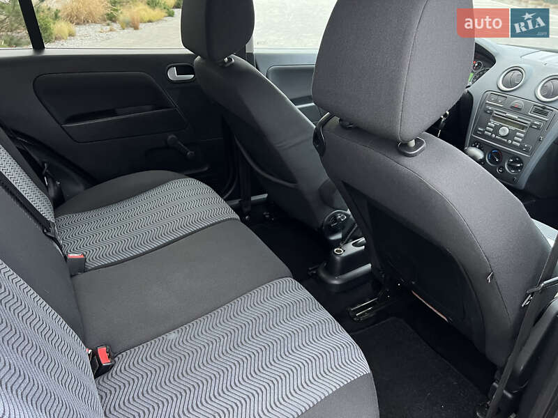 Хетчбек Ford Fusion 2009 в Луцьку