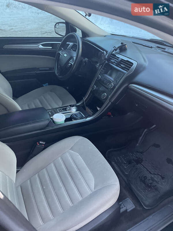 Седан Ford Fusion 2017 в Чернігові