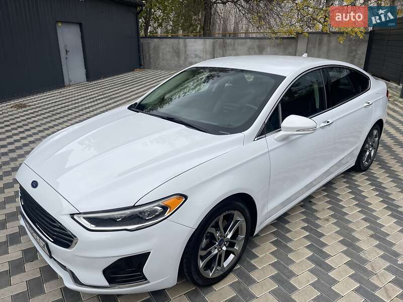 Седан Ford Fusion 2018 в Миколаєві