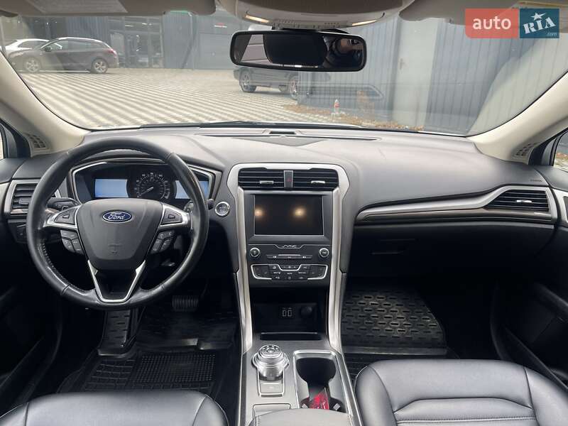 Седан Ford Fusion 2018 в Миколаєві