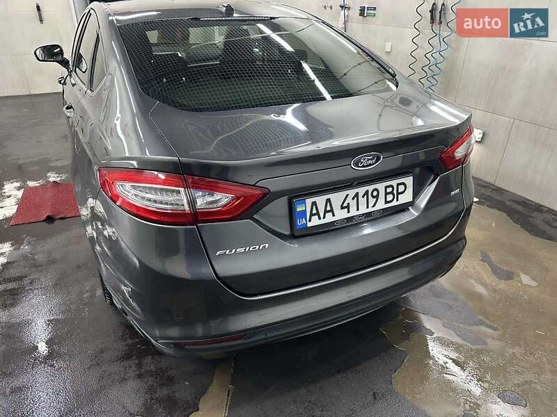 Седан Ford Fusion 2015 в Киеве