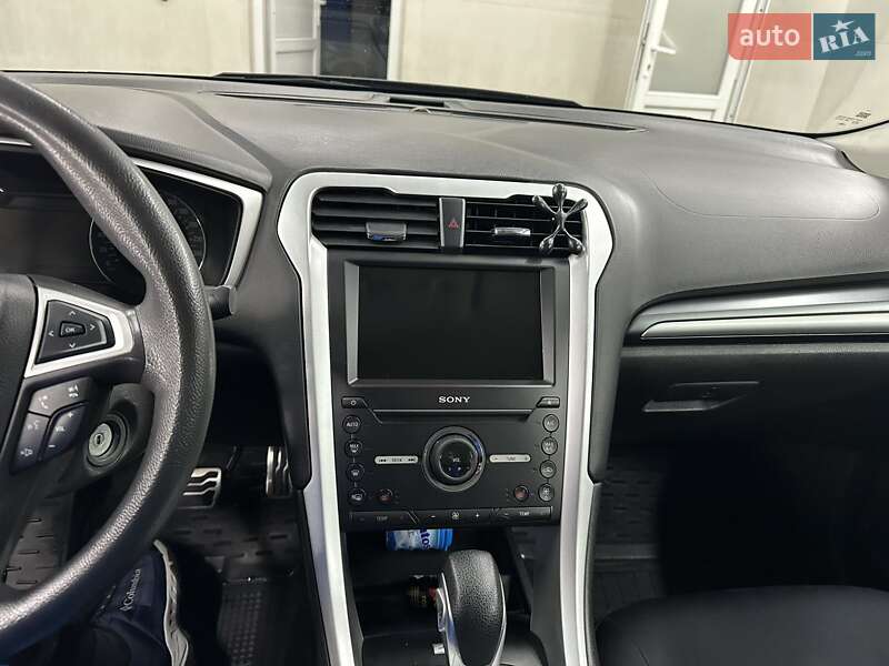 Седан Ford Fusion 2015 в Киеве