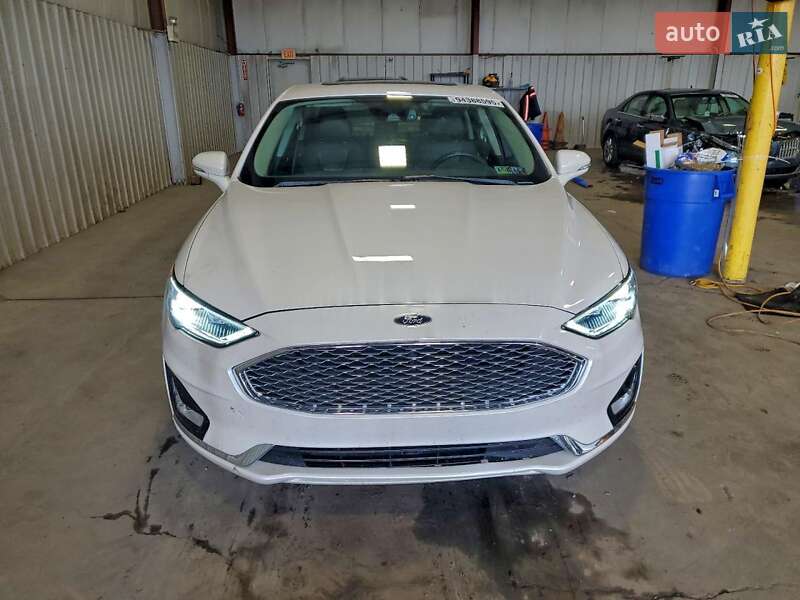 Седан Ford Fusion 2019 в Вінниці