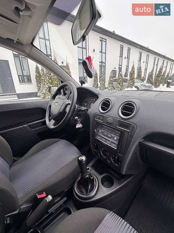 Хетчбек Ford Fusion 2006 в Києві фото 19 Хетчбек Ford Fusion 2006 в Києві