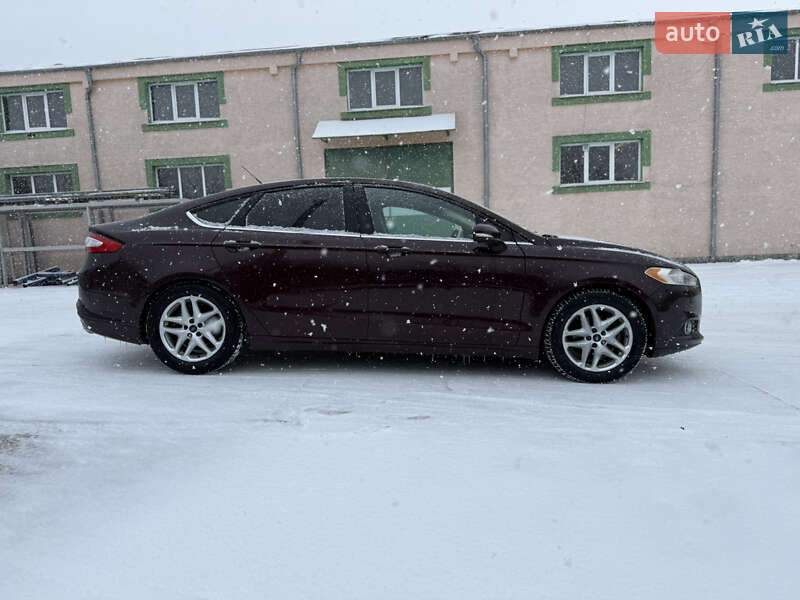 Седан Ford Fusion 2013 в Дрогобыче