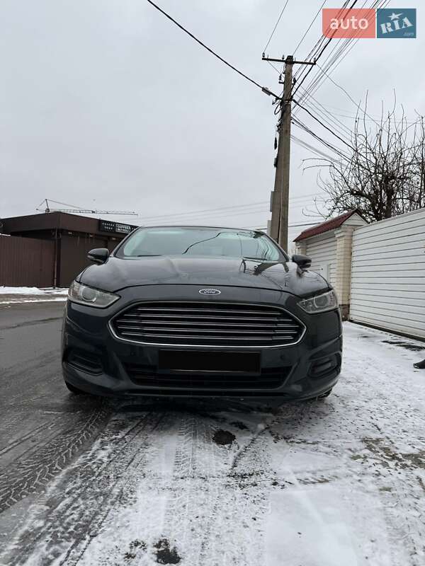 Седан Ford Fusion 2015 в Киеве фото 6 Седан Ford Fusion 2015 в Киеве
