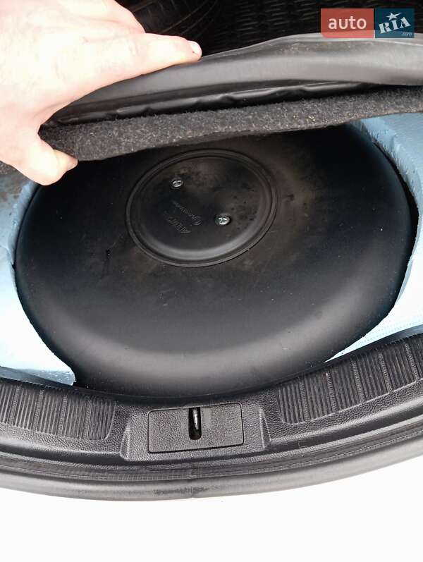 Седан Ford Fusion 2016 в Валках