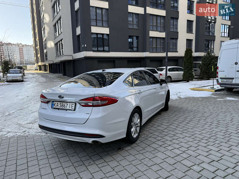 Седан Ford Fusion 2016 в Івано-Франківську