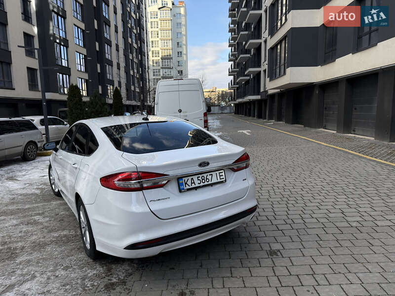 Седан Ford Fusion 2016 в Івано-Франківську