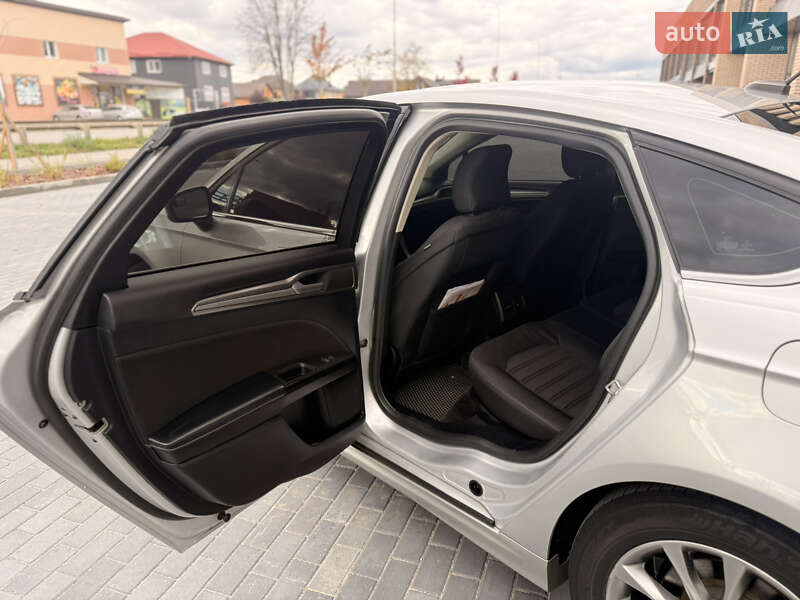 Седан Ford Fusion 2018 в Вінниці