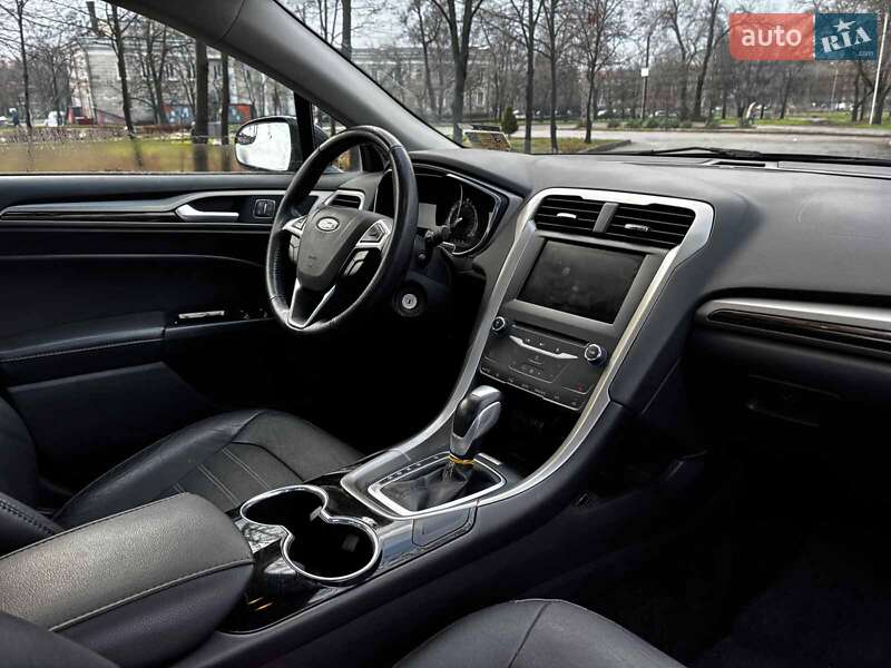 Седан Ford Fusion 2014 в Запоріжжі