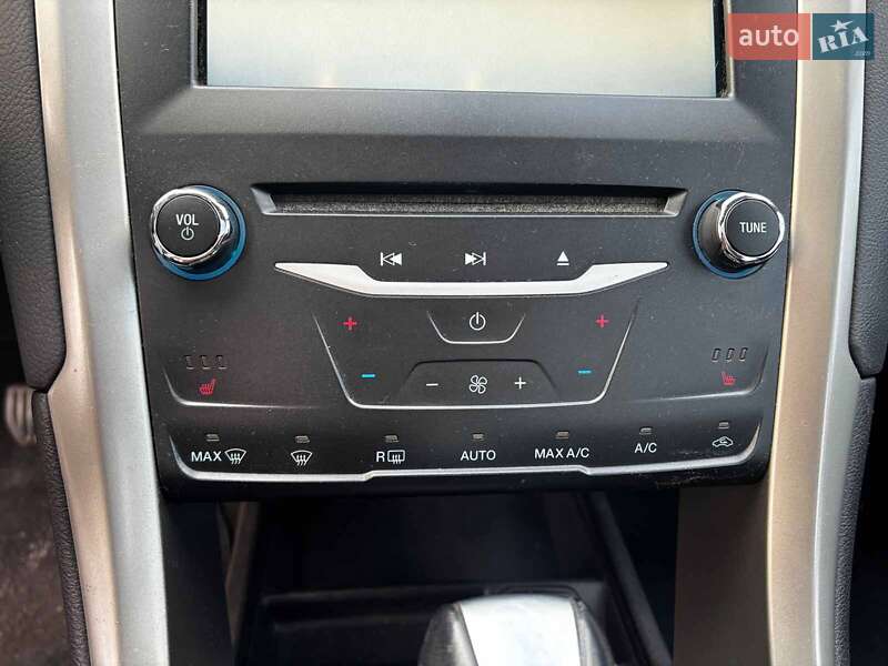 Седан Ford Fusion 2014 в Запоріжжі