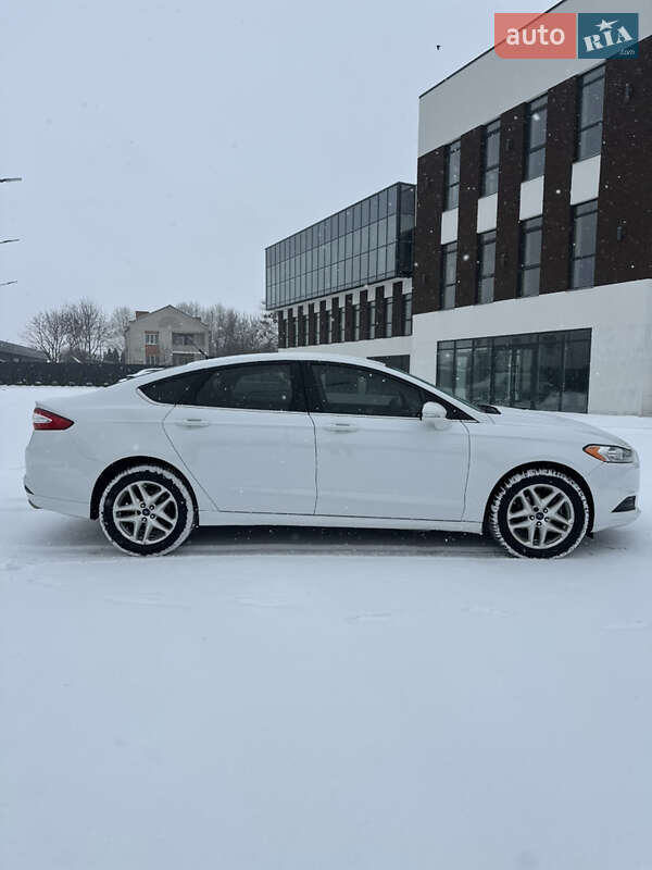 Седан Ford Fusion 2015 в Вінниці