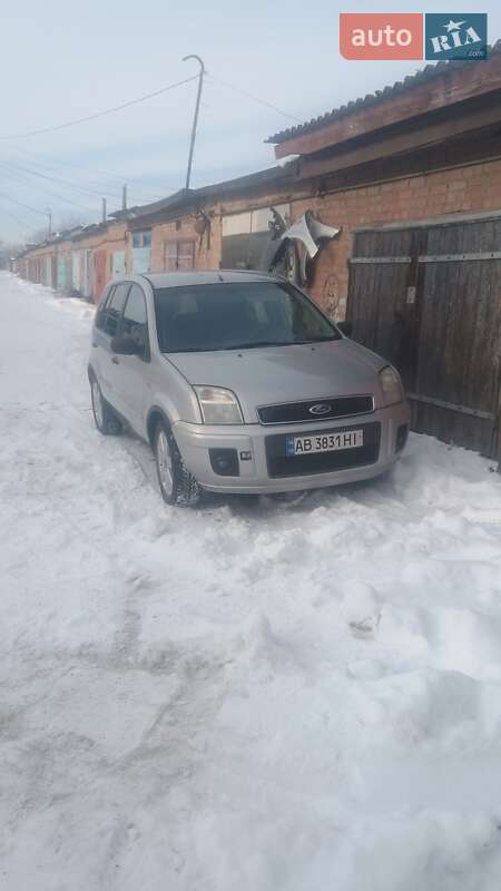 Хетчбек Ford Fusion 2005 в Калинівці