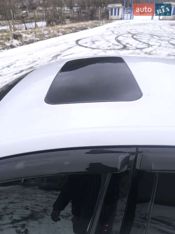 Седан Ford Fusion 2016 в Ужгороде