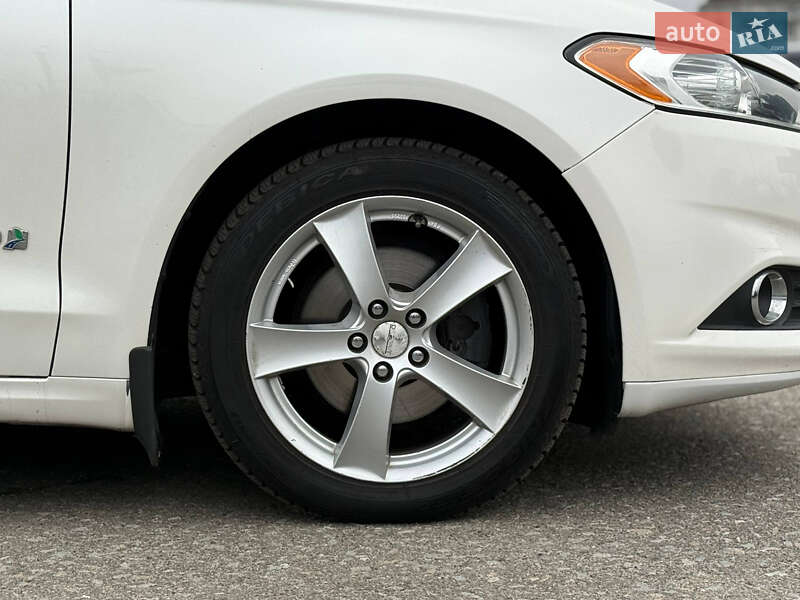 Седан Ford Fusion 2014 в Києві фото 17 Седан Ford Fusion 2014 в Києві