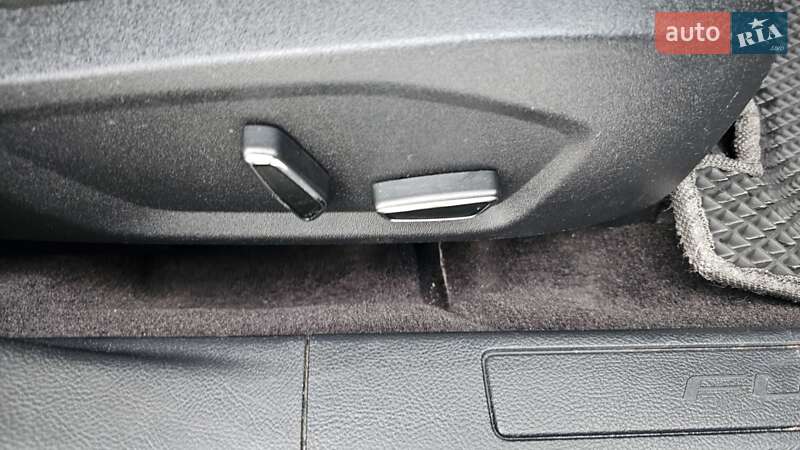 Седан Ford Fusion 2016 в Новояворівську фото 11 Седан Ford Fusion 2016 в Новояворівську