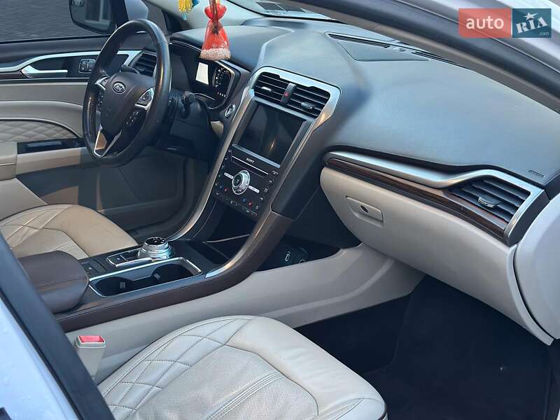 Седан Ford Fusion 2017 в Одессе