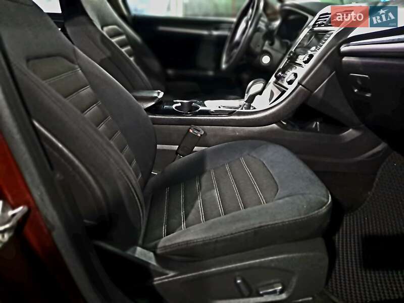 Седан Ford Fusion 2015 в Запоріжжі