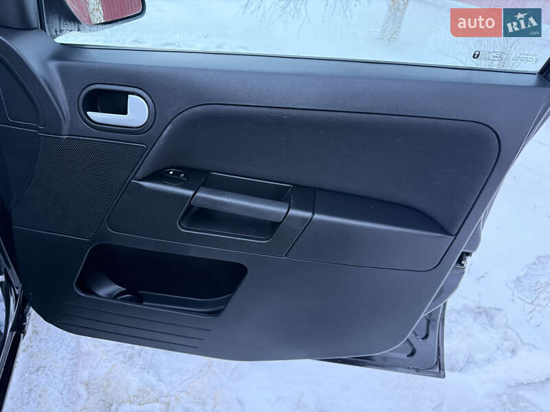 Хэтчбек Ford Fusion 2009 в Борисполе фото 30 Хэтчбек Ford Fusion 2009 в Борисполе