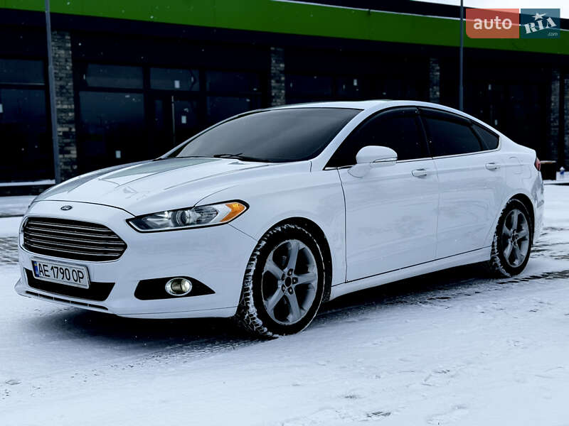 Седан Ford Fusion 2014 в Днепре