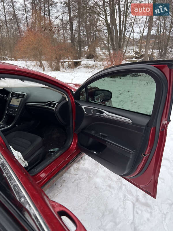 Седан Ford Fusion 2019 в Фастове