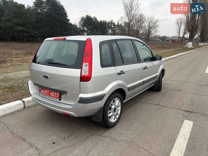 Хетчбек Ford Fusion 2008 в Кременчуці