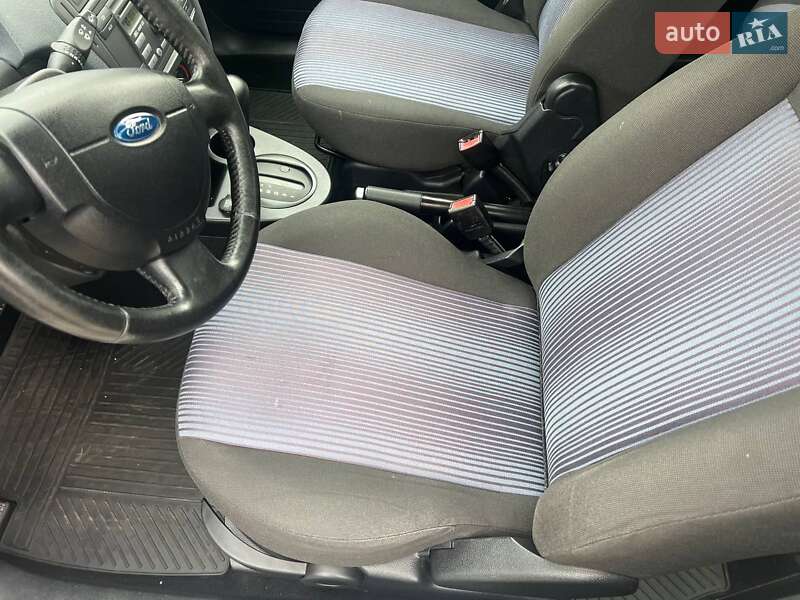 Хетчбек Ford Fusion 2008 в Кременчуці