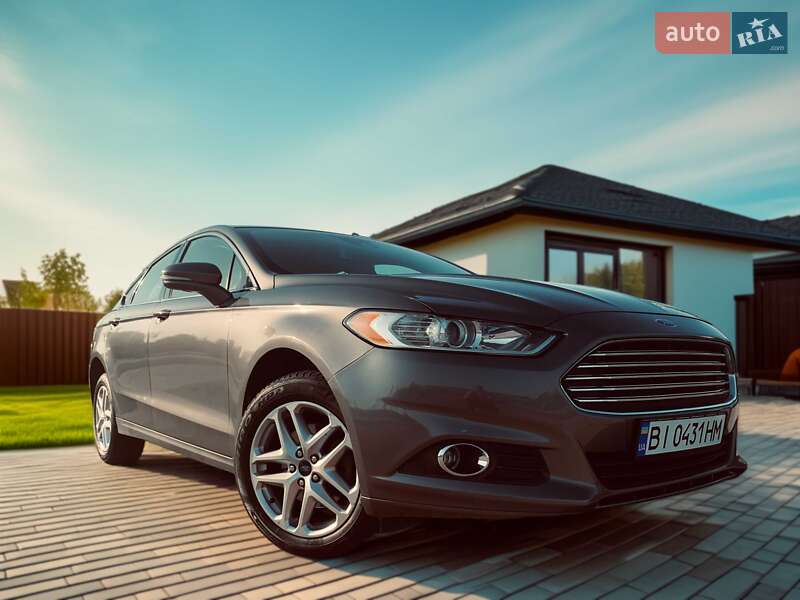 Седан Ford Fusion 2013 в Полтаві