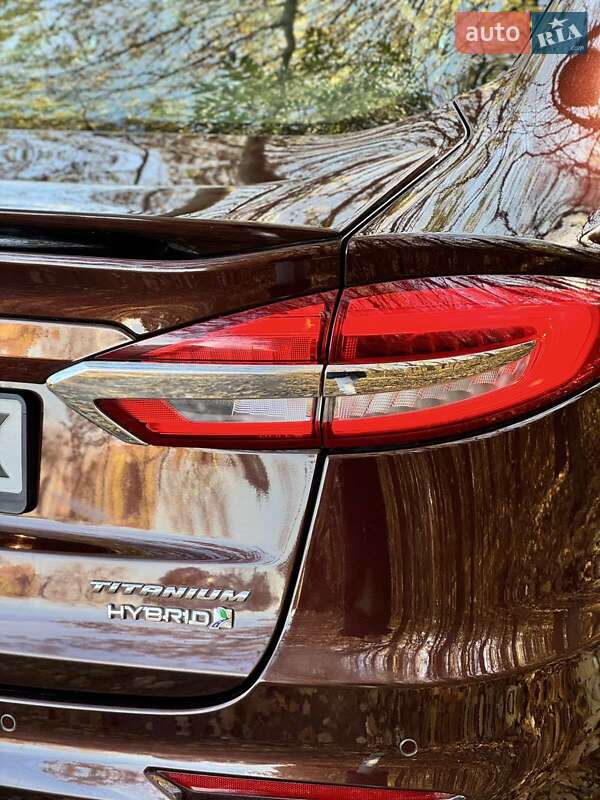 Седан Ford Fusion 2019 в Умани