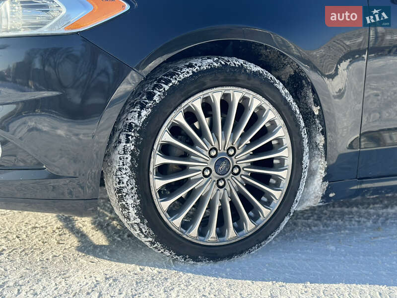 Седан Ford Fusion 2014 в Днепре