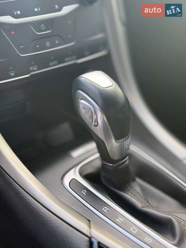 Седан Ford Fusion 2013 в Києві