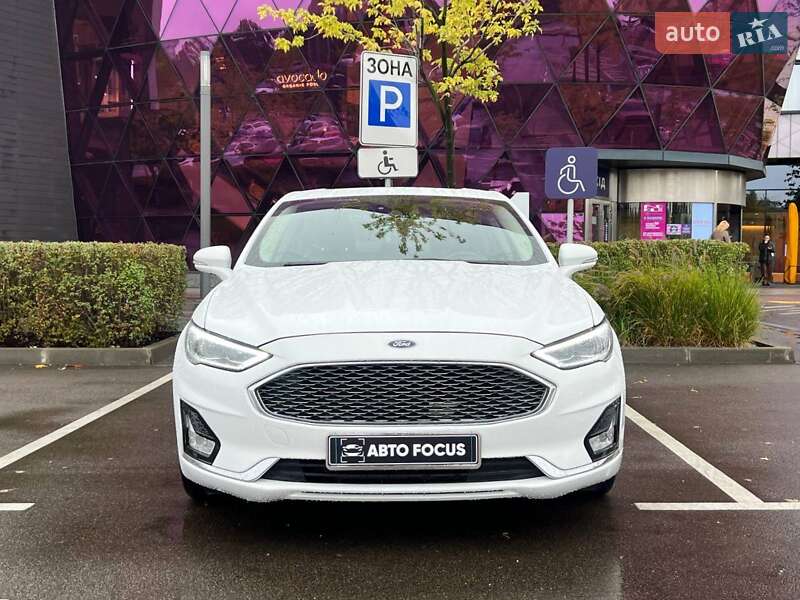 Седан Ford Fusion 2019 в Киеве