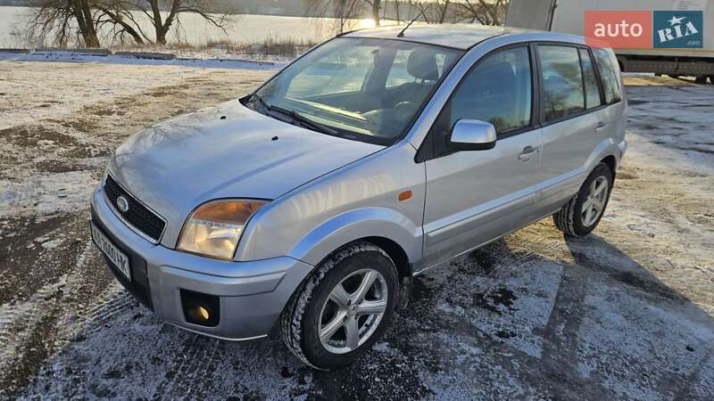 Хэтчбек Ford Fusion 2010 в Киеве