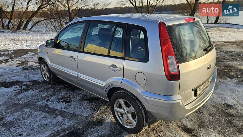 Хэтчбек Ford Fusion 2010 в Киеве