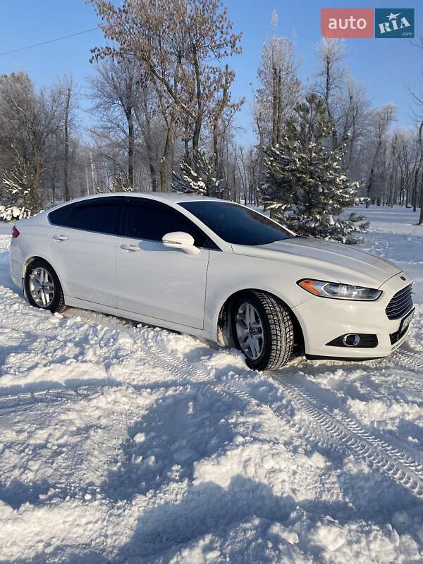 Седан Ford Fusion 2015 в Днепре