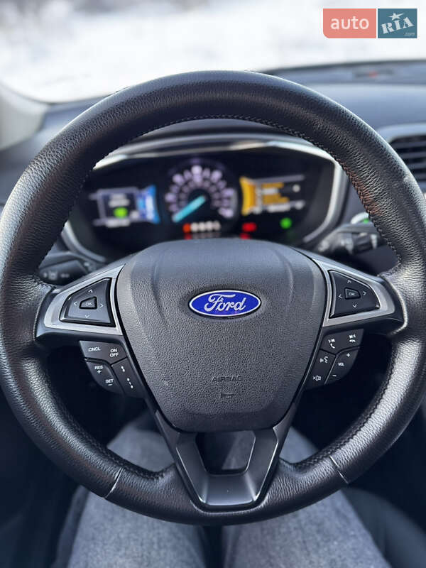 Седан Ford Fusion 2019 в Запоріжжі